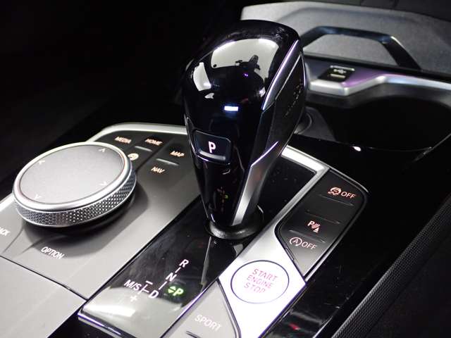 ＢＭＷ １シリーズ １１８Ｄ Ｍスポーツ ディーゼルターボ R4年 (関東) 99