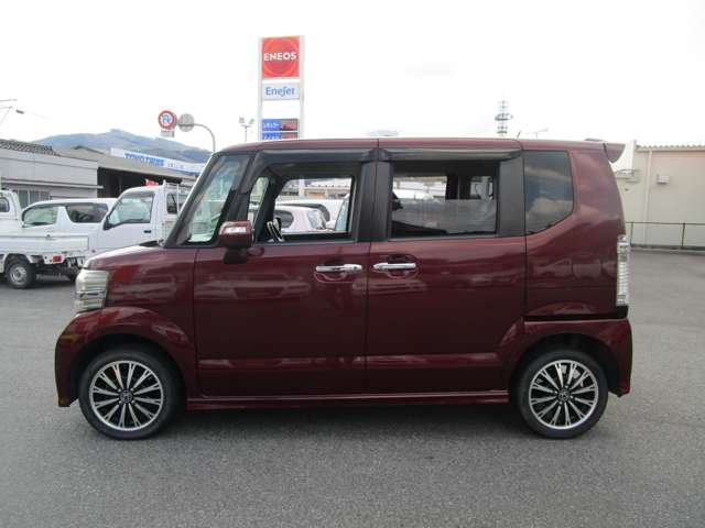 ホンダ Ｎ　ＢＯＸ ６６０ カスタムＧ ４ＷＤ H24年 (中国) 99
