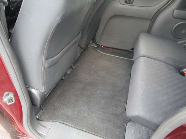 ホンダ Ｎ　ＢＯＸ ６６０ カスタムＧ ４ＷＤ H24年 (中国) 99