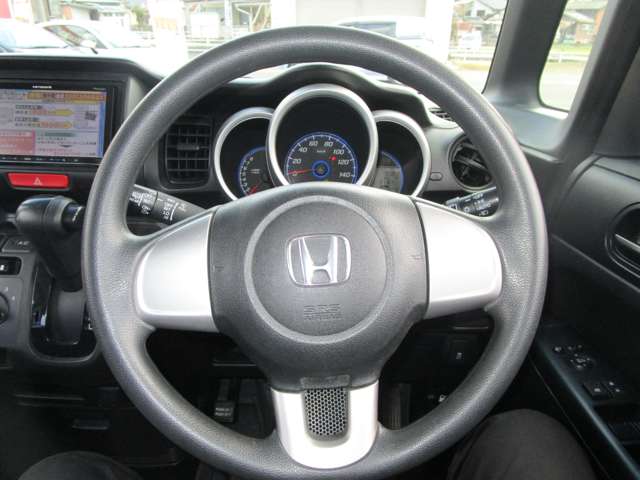 ホンダ Ｎ　ＢＯＸ ６６０ カスタムＧ ４ＷＤ H24年 (中国) 99