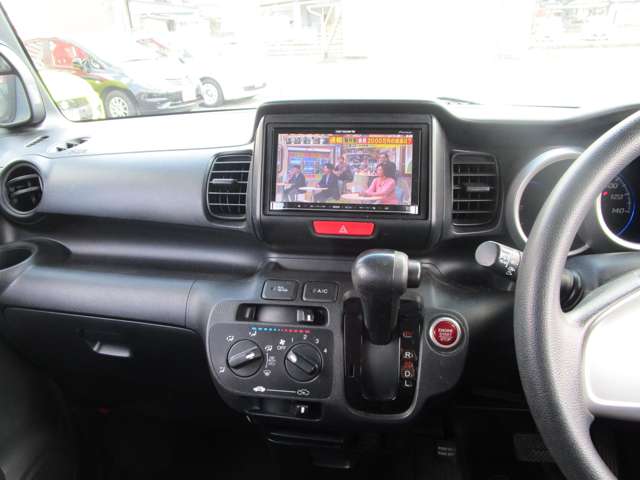 ホンダ Ｎ　ＢＯＸ ６６０ カスタムＧ ４ＷＤ H24年 (中国) 99