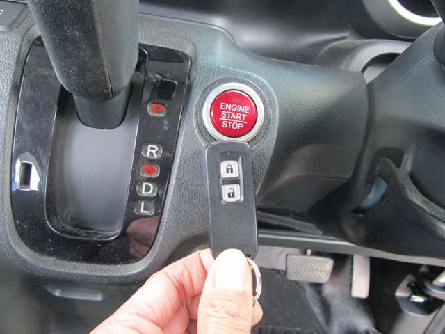 ホンダ Ｎ　ＢＯＸ ６６０ カスタムＧ ４ＷＤ H24年 (中国) 99