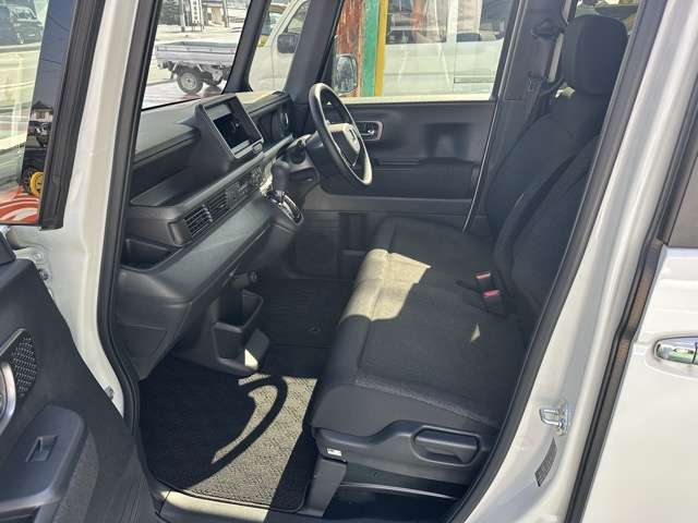 ホンダ Ｎ　ＢＯＸ カスタム ６６０ R6年 (東海) 99