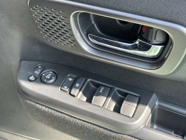 ホンダ Ｎ　ＢＯＸ カスタム ６６０ R6年 (東海) 99