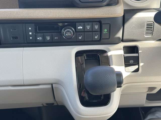 ホンダ Ｎ　ＢＯＸ ６６０ ファッションスタイル R5年 (東海) 99