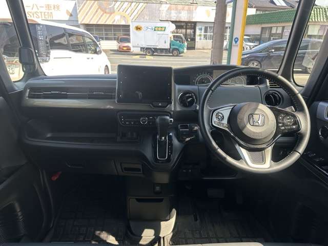 ホンダ Ｎ　ＢＯＸ カスタム ６６０ Ｌ ターボ スタイルプラス ブラック R5年 (東海) 99