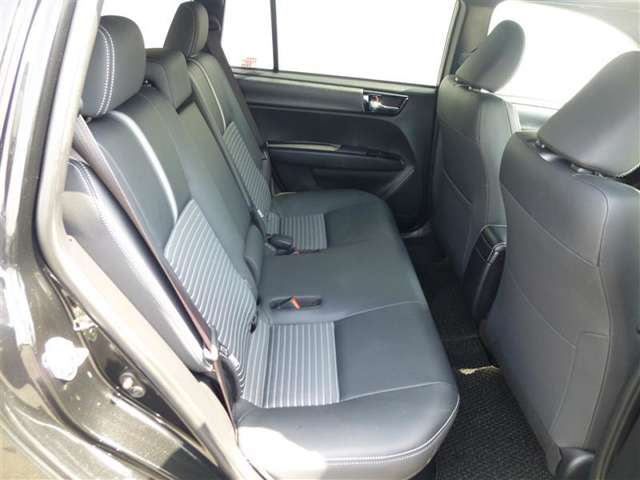 トヨタ カローラフィールダー　ハイブリッド １．５ ハイブリッド Ｇ Ｗ×Ｂ H30年 () 99