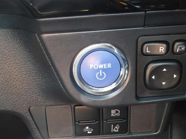 トヨタ カローラフィールダー　ハイブリッド １．５ ハイブリッド Ｇ Ｗ×Ｂ H30年 () 99