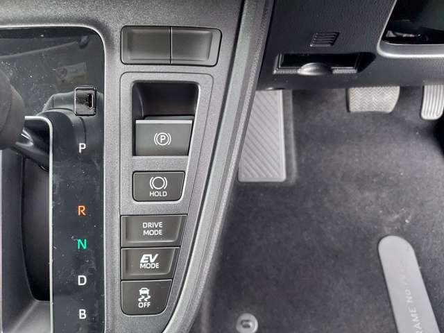 トヨタ ノア １．８ ハイブリッド Ｘ R7年 (九州・沖縄) 99