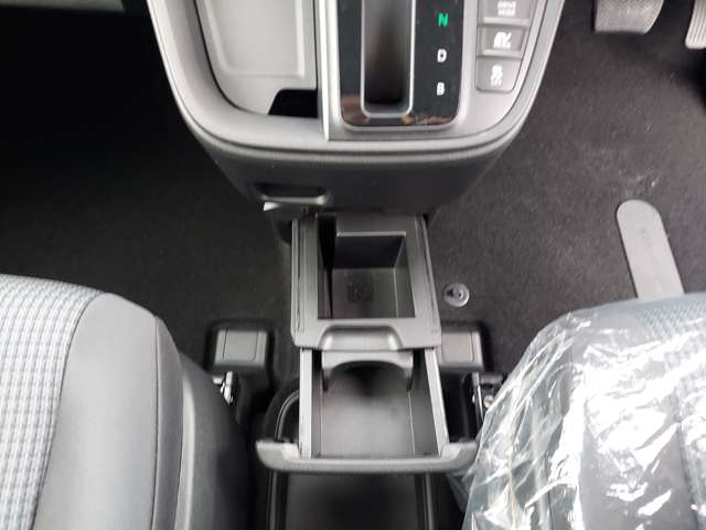 トヨタ ノア １．８ ハイブリッド Ｘ R7年 (九州・沖縄) 99