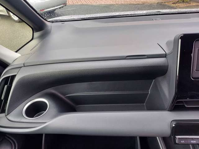 トヨタ ノア １．８ ハイブリッド Ｘ R7年 (九州・沖縄) 99