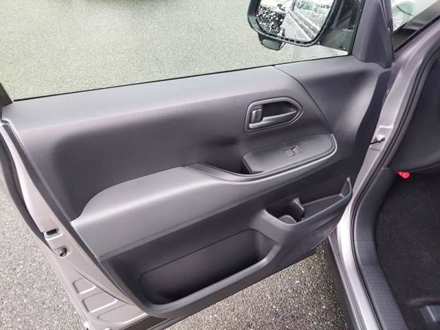 トヨタ ノア １．８ ハイブリッド Ｘ R7年 (九州・沖縄) 99