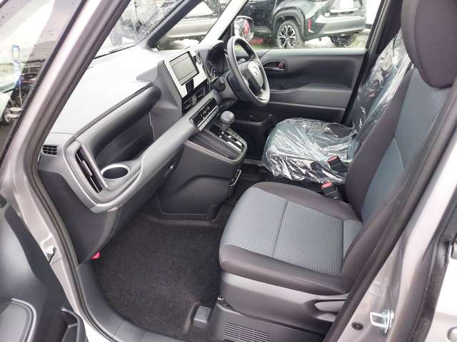 トヨタ ノア １．８ ハイブリッド Ｘ R7年 (九州・沖縄) 99