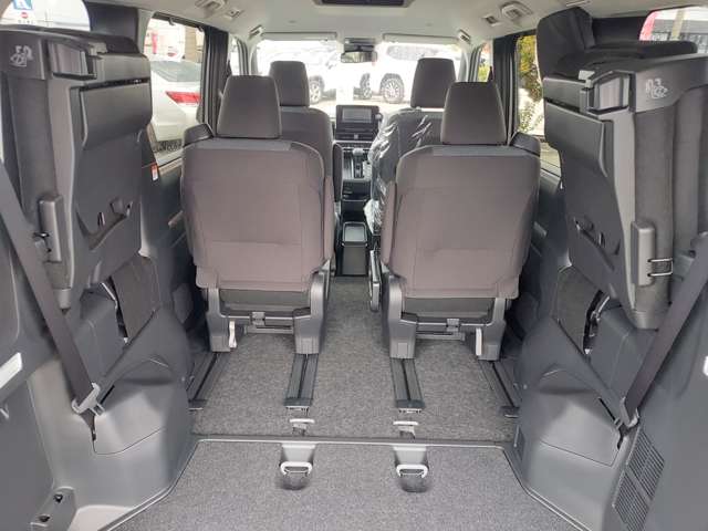 トヨタ ノア １．８ ハイブリッド Ｘ R7年 (九州・沖縄) 99