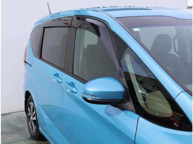 ホンダ フリード　ハイブリッド １．５ ハイブリッド ＥＸ H30年 (関東) 99