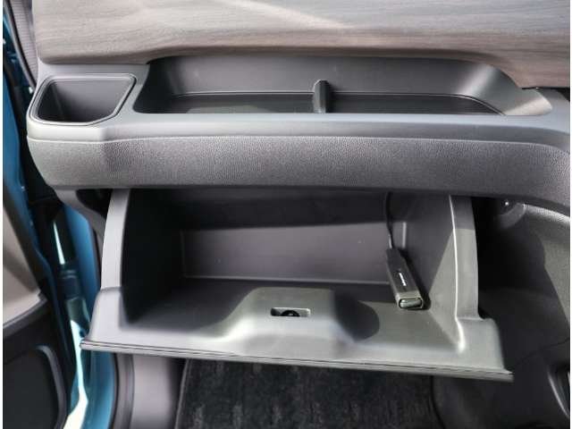 ホンダ フリード　ハイブリッド １．５ ハイブリッド ＥＸ H30年 (関東) 99