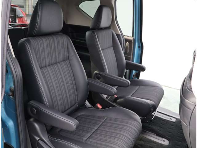 ホンダ フリード　ハイブリッド １．５ ハイブリッド ＥＸ H30年 (関東) 99