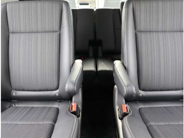 ホンダ フリード　ハイブリッド １．５ ハイブリッド ＥＸ H30年 (関東) 99