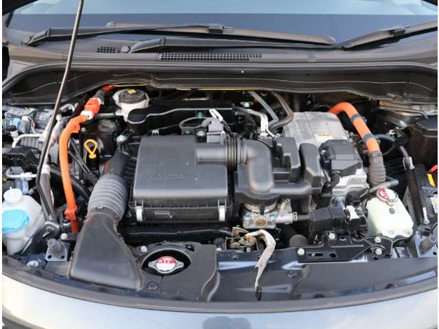 ホンダ フィット　ハイブリッド １．５ Ｅ：ＨＥＶ ホーム R4年 (関東) 99