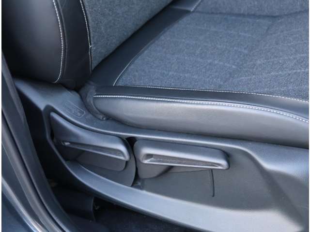 ホンダ フィット　ハイブリッド １．５ Ｅ：ＨＥＶ ホーム R4年 (関東) 99