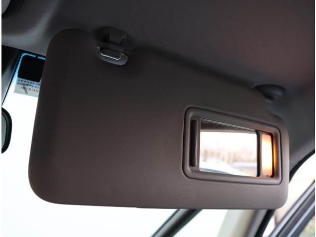 ホンダ フィット　ハイブリッド １．５ Ｅ：ＨＥＶ ホーム R4年 (関東) 99