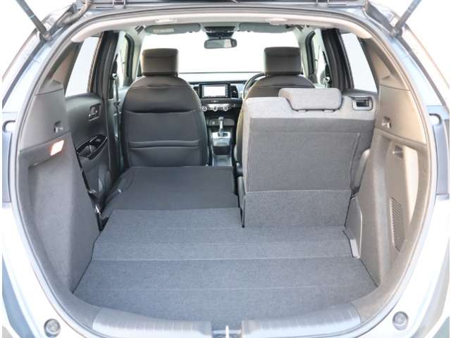 ホンダ フィット　ハイブリッド １．５ Ｅ：ＨＥＶ ホーム R4年 (関東) 99