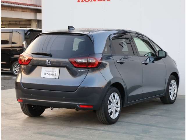 ホンダ フィット　ハイブリッド １．５ Ｅ：ＨＥＶ ホーム R4年 (関東) 99