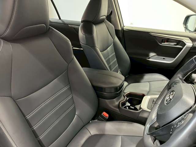 トヨタ ＲＡＶ４ ２．５ ハイブリッド Ｇ Ｅ－ＦＯＵＲ ４ＷＤ R2年 (近畿) 99