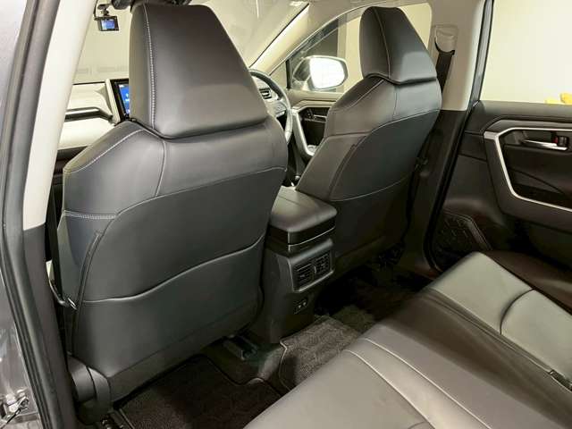 トヨタ ＲＡＶ４ ２．５ ハイブリッド Ｇ Ｅ－ＦＯＵＲ ４ＷＤ R2年 (近畿) 99