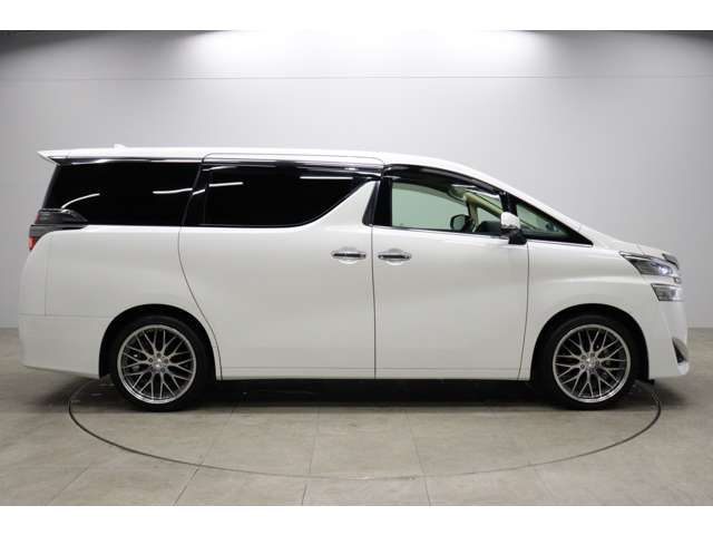 トヨタ ヴェルファイア ２．５ Ｘ R1年 (東海) 99