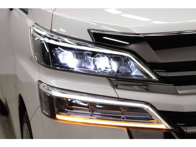 トヨタ ヴェルファイア ２．５ Ｘ R1年 (東海) 99