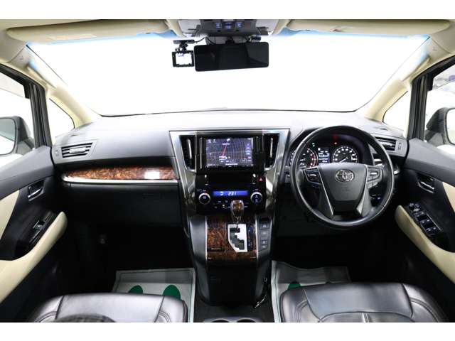 トヨタ ヴェルファイア ２．５ Ｘ R1年 (東海) 99