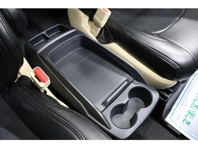 トヨタ ヴェルファイア ２．５ Ｘ R1年 (東海) 99