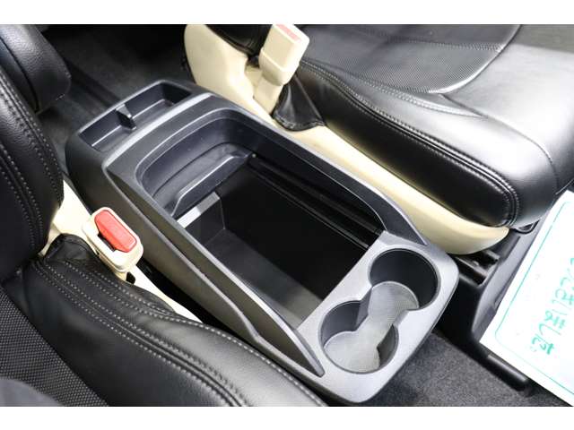 トヨタ ヴェルファイア ２．５ Ｘ R1年 (東海) 99