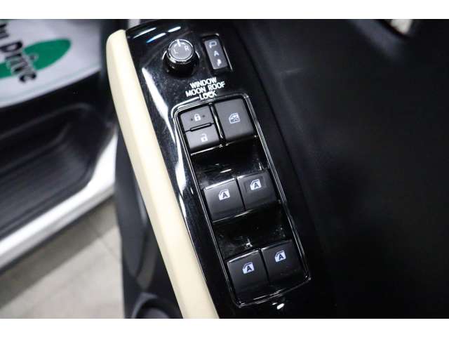 トヨタ ヴェルファイア ２．５ Ｘ R1年 (東海) 99