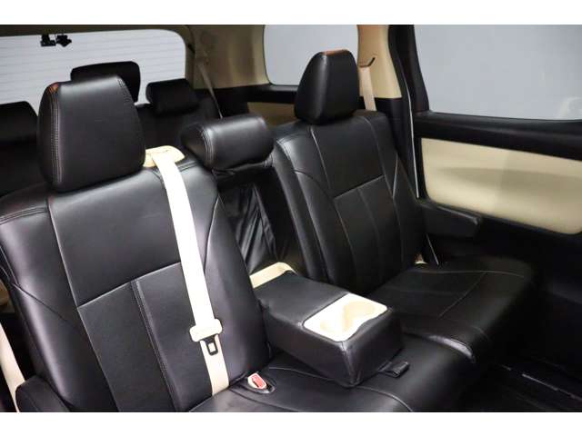 トヨタ ヴェルファイア ２．５ Ｘ R1年 (東海) 99