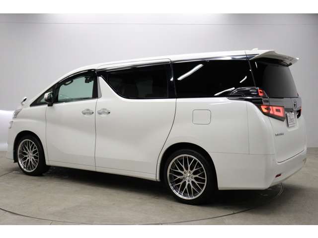 トヨタ ヴェルファイア ２．５ Ｘ R1年 (東海) 99