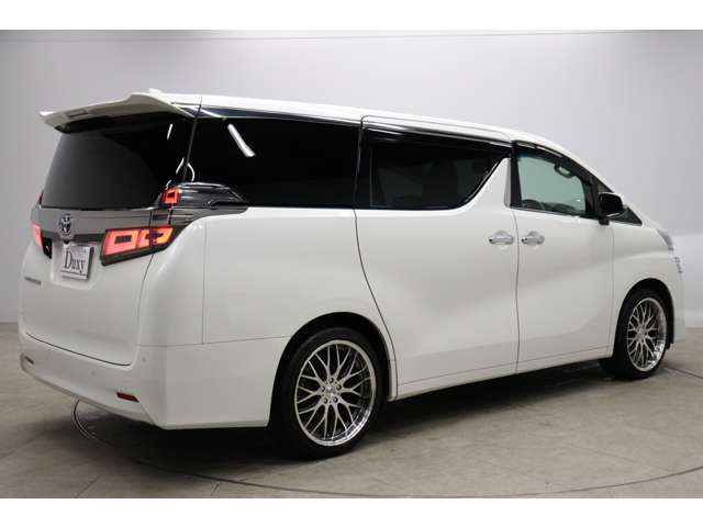 トヨタ ヴェルファイア ２．５ Ｘ R1年 (東海) 99