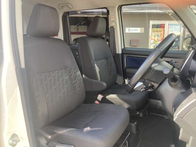 トヨタ タンク １．０ カスタム Ｇ－Ｔ H29年 (東北) 99