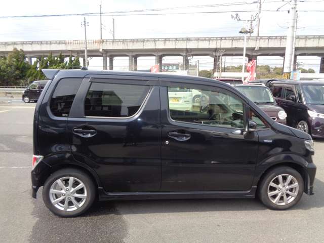 スズキ ワゴンＲ ６６０ ハイブリッド ＦＺ セーフティパッケージ装着車 H29年 (中国) 99