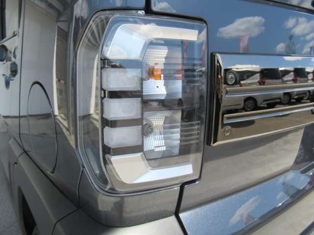 ダイハツ タフト ６６０ Ｇ ダーククロム ベンチャー R5年 (東北) 99