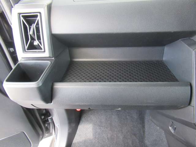 ダイハツ タフト ６６０ Ｇ ダーククロム ベンチャー R5年 (東北) 99