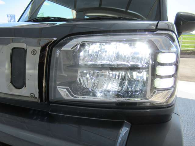 ダイハツ タフト ６６０ Ｇ ダーククロム ベンチャー R5年 (東北) 99