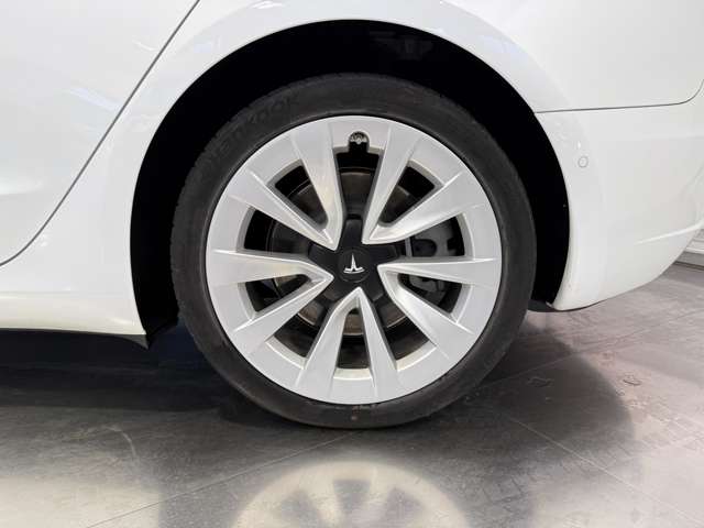 テスラ モデル３ ロングレンジ R3年 (関東) 99