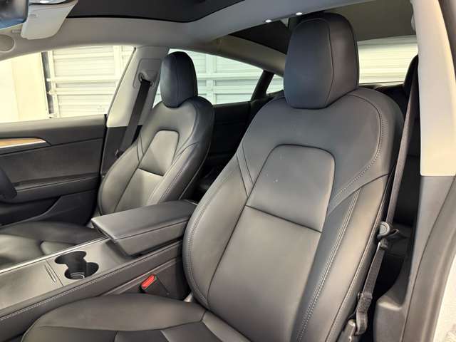 テスラ モデル３ ロングレンジ R3年 (関東) 99