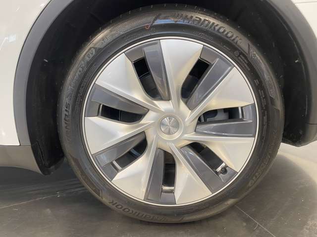 テスラ モデルＹ ＲＷＤ R5年 (関東) 99