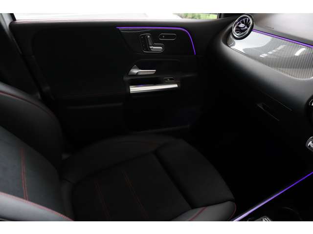 メルセデスベンツ Ｂクラス Ｂ２００Ｄ ＡＭＧライン ディーゼルターボ R3年 (近畿) 99