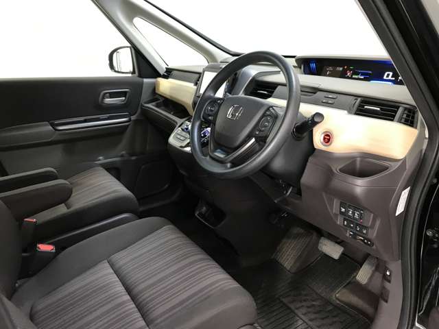 ホンダ フリード　ハイブリッド １．５ ハイブリッド Ｇ ホンダセンシング ４ＷＤ H29年 (北海道) 99