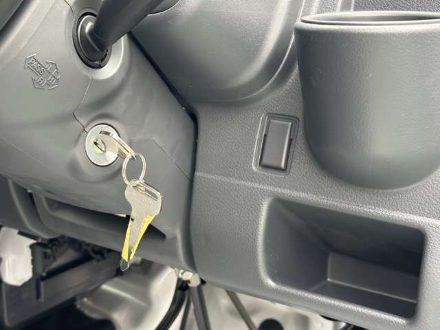 スズキ キャリイトラック ６６０ ＫＣエアコン・パワステ ３方開 ４ＷＤ R5年 (東海) 99