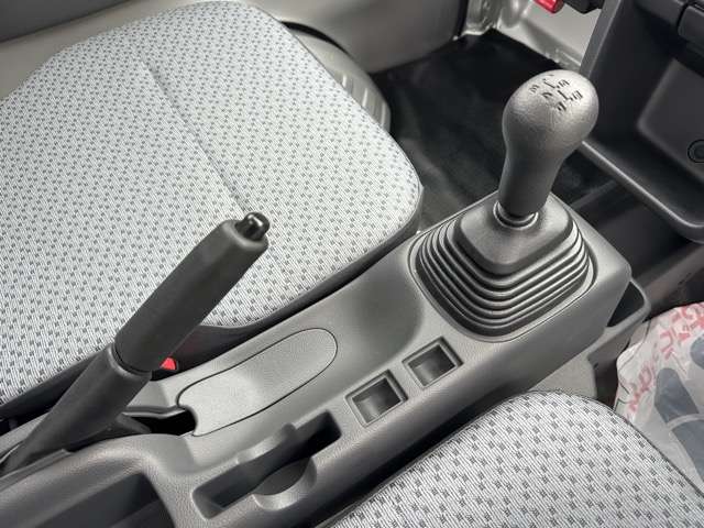 スズキ キャリイトラック ６６０ ＫＣエアコン・パワステ ３方開 ４ＷＤ R5年 (東海) 99